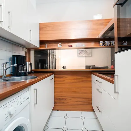 An Der Waldkapelle, App 337